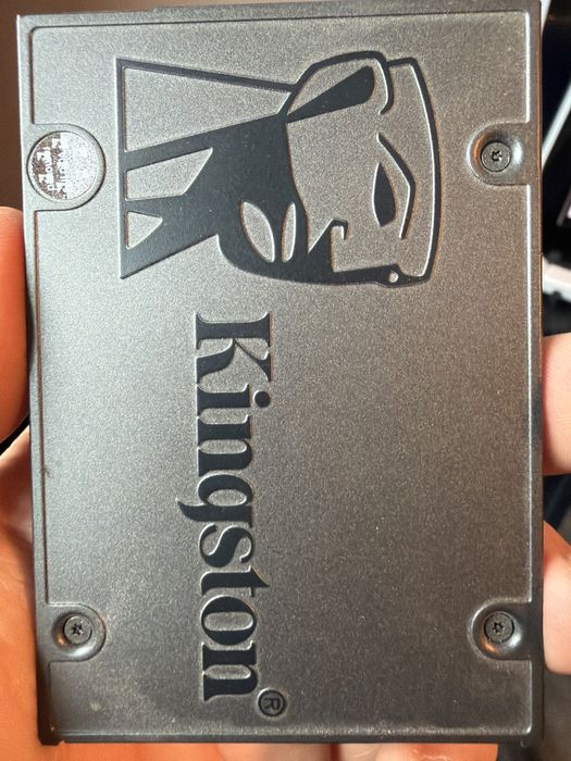 Dysk ssd kingstone 240 GB