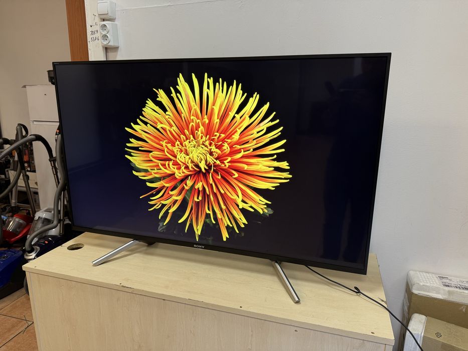 Sony KD-49XE8005 49” 4K HDR Android TV TRILUMINOS