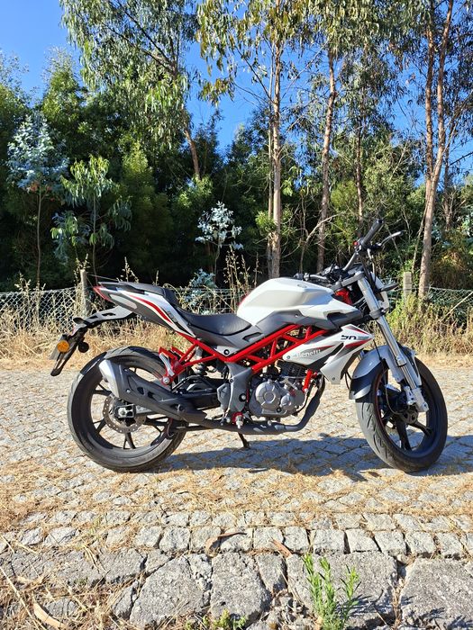 Benelli 125 BN (2023) -  Impecável