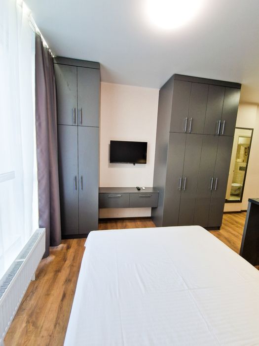 Вільна! Подобово, ВІП, Нова,Ревуцького 40б, Харківська,Позняки