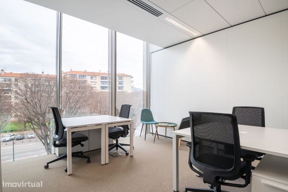 Escritório privado para 3 pessoas em Lisbon, Spaces Oriente