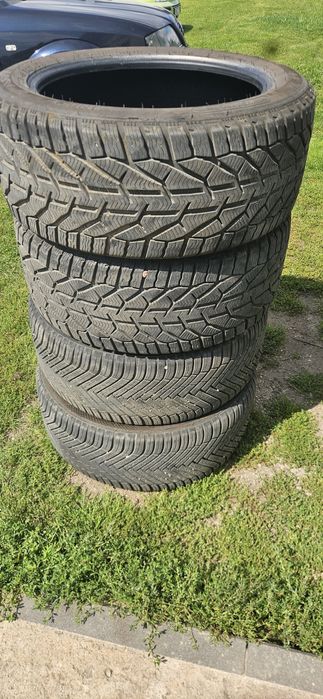 Sprzedam  opony 275x45 r20