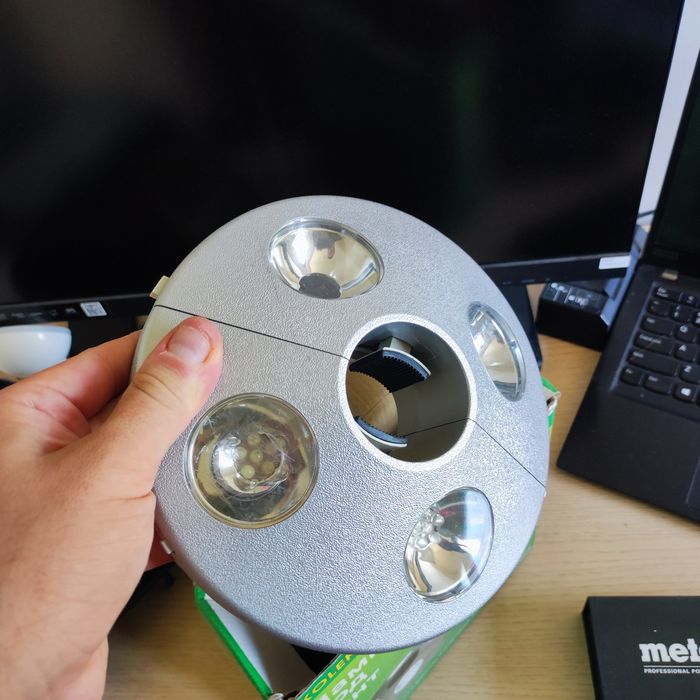 Lampa ogrodowa pod parasol LED