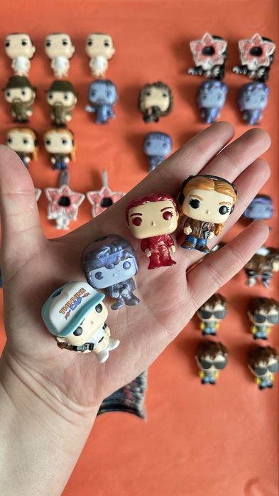 Фігурки Кіндер Джой Дивні Дива, kinder joy stranger things