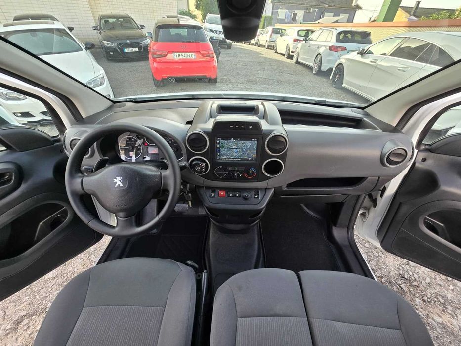 PEUGEOT PARTNER L1 1.6HDI 100CV "AUTOMÁTICA" "IVA DEDUTÍVEL" 3 LUGARES