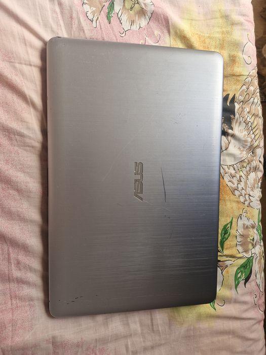 Asus f540m в чудовому стані