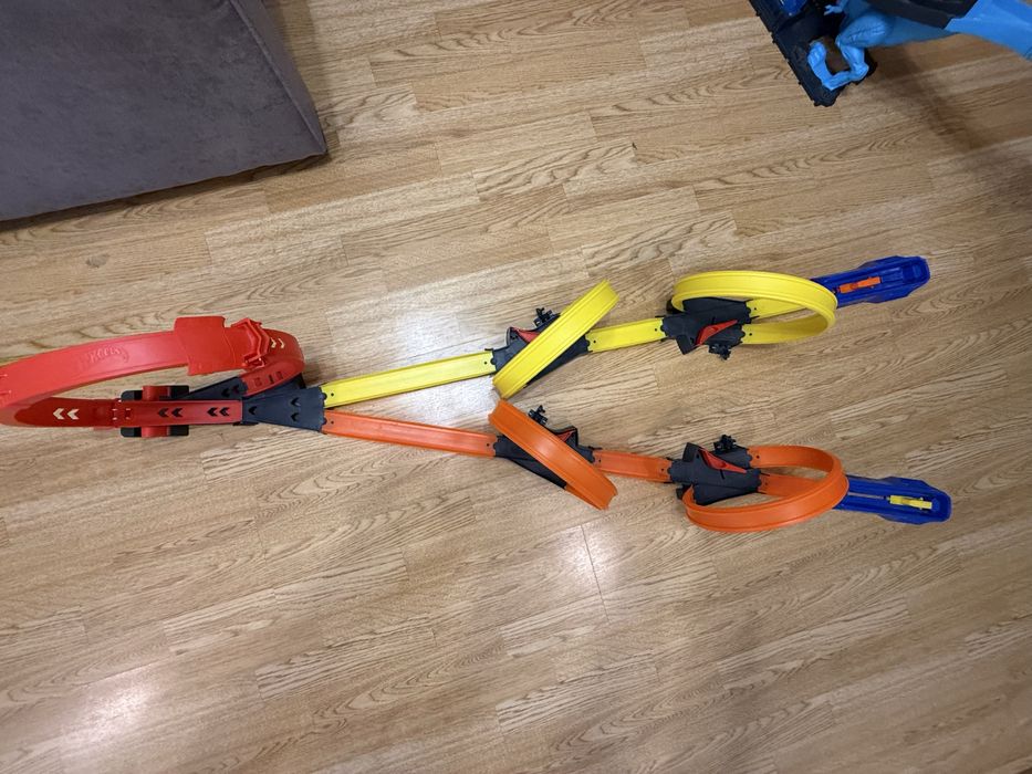 Ігровий набір Hot Wheels Неймовірні трюки у петлях