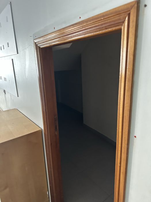 Arrendo loja Amadora 150m2 e 2 wcs