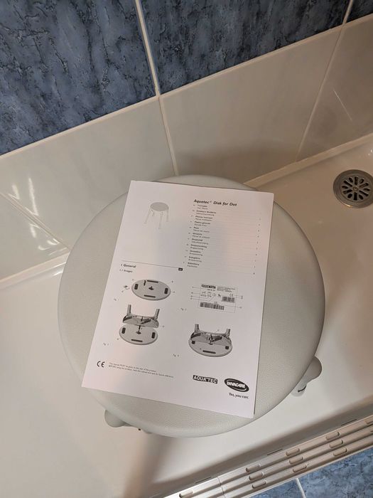Banco de banho - Aquatec disk on dot invacare