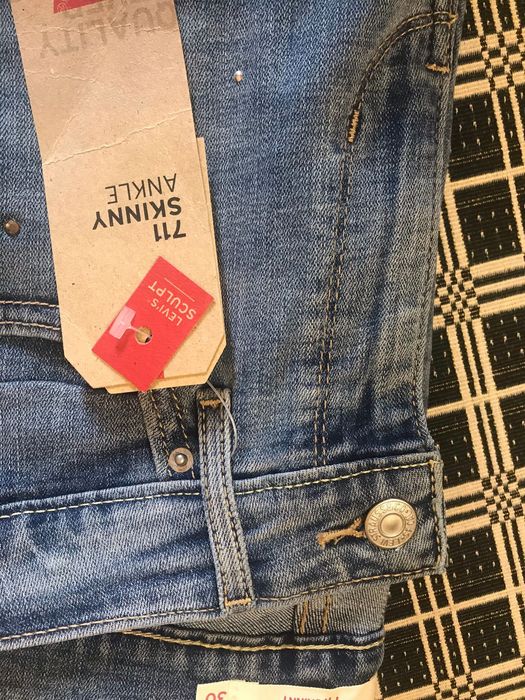 Классные джинсы Levi’s