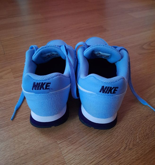 Кросівки Nike MD RUNNER 2, (original) Розмір 37,5, 23,5 см.