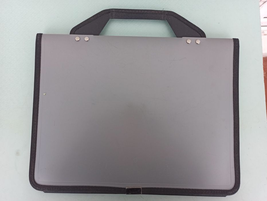 Папка-портфель А4