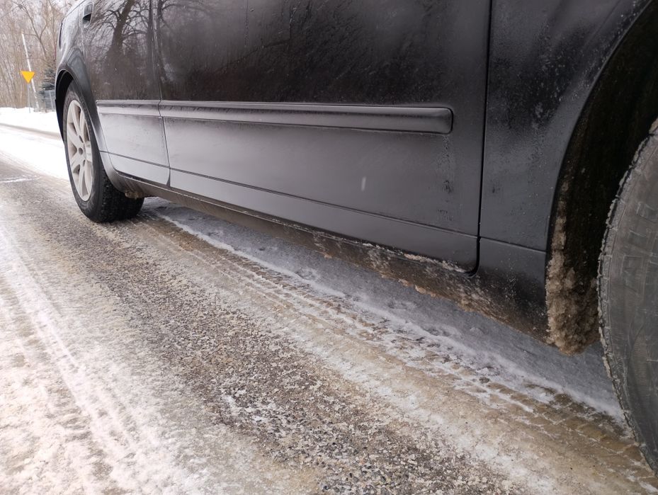 Audi A4 B7 KOMBI 2.0 TDI 140km