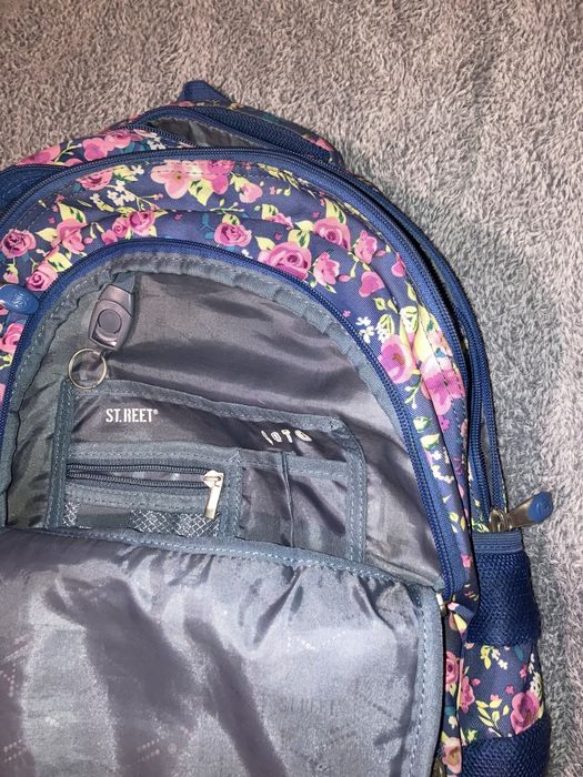 Plecak szkolny w kwiatki