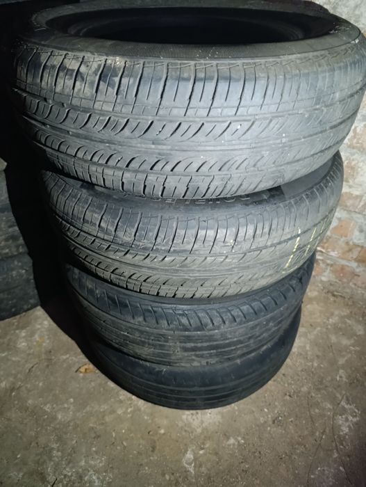 Продам комплект шин 175/70/13 , состояние новых и 2 на докат !