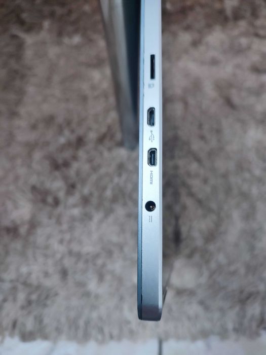 Планшет Acer не робочий