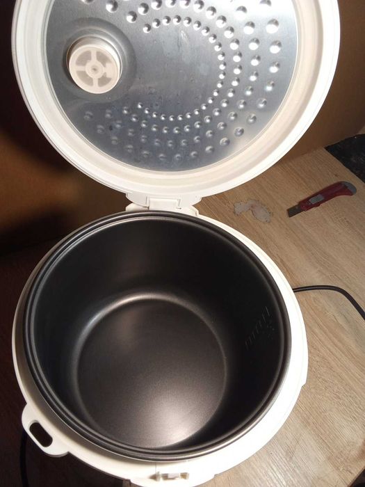 Мультиварка HOLMER Liberton