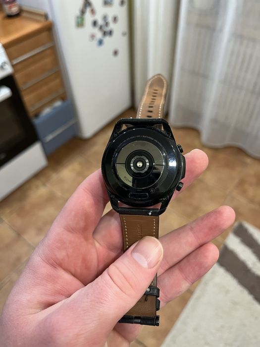 Samsung Galaxy Watch 3 (без зарядки)