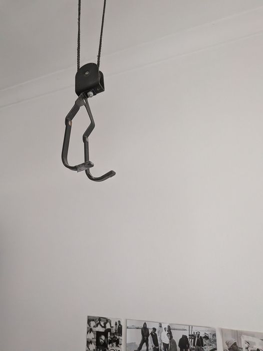 Suporte / Elevador de Teto para Bicicleta (Roldanas) - Usado