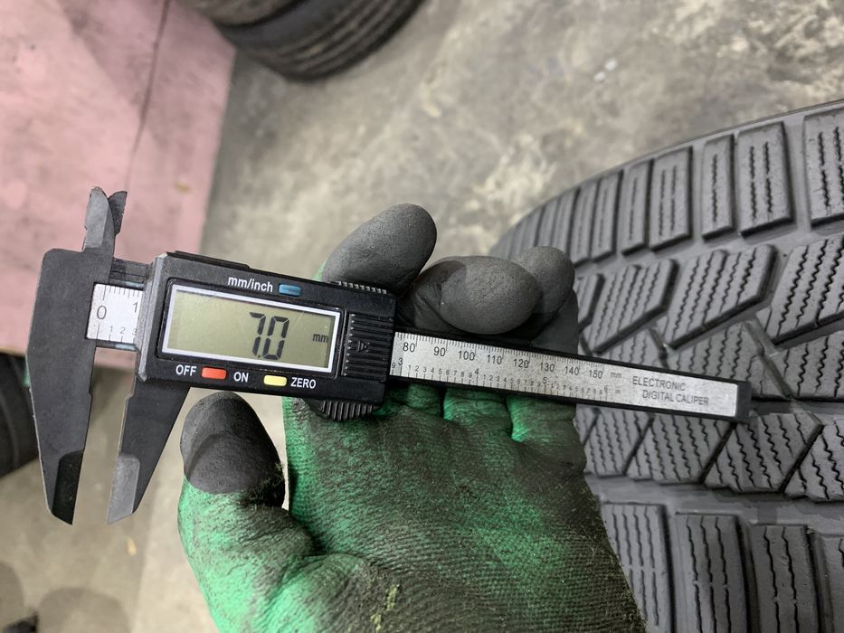 Шина одна Continental WinterContact TS860 S 245/35 R20 одиночка