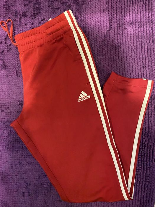 Calcas adidas vermelhas