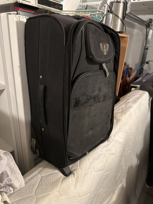 Walizka Voyager wys63 szer44 głeb24cm