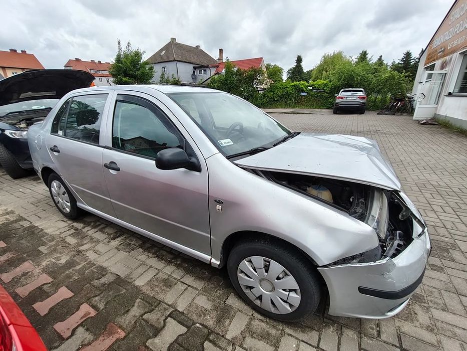 skoda fabia kombi sedan hatchback benzyna 1.4 i 1,2 benzyna na części