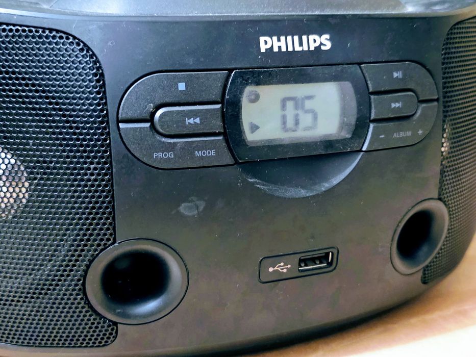 PHILIPS Soundmachine AZ1048/12 CD: 900 грн. - Магнитолы и