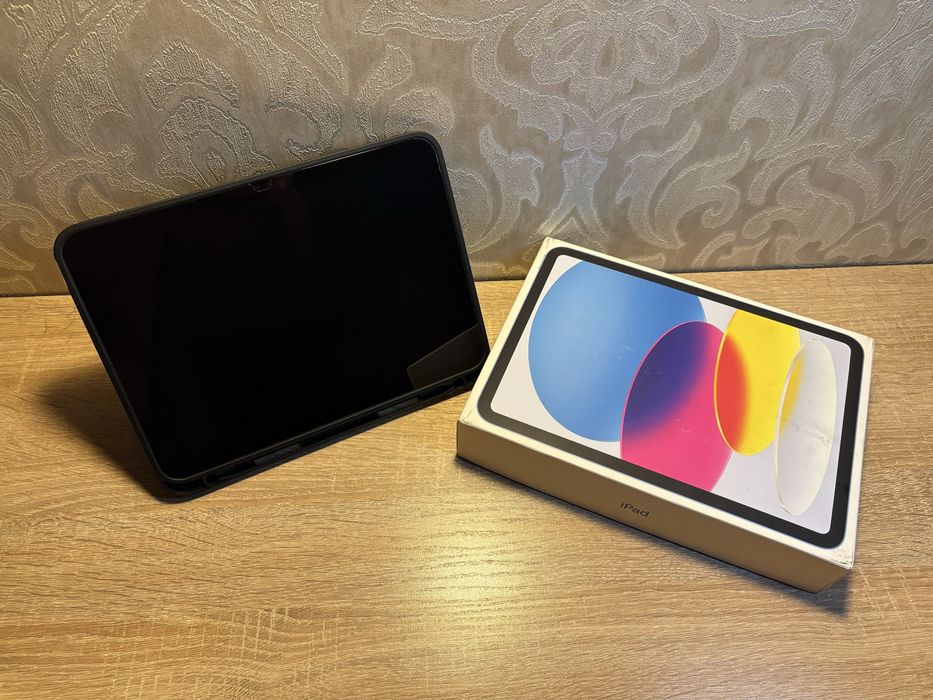 Apple iPad 11 (2025) 128GB Wi-Fi Blue, почти не использовался