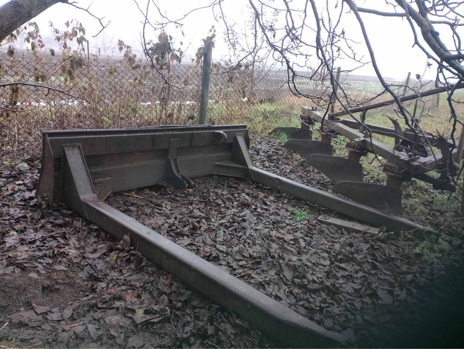 Продам трактор Т 74 +бульдозер + плуг ПЛН 4-35