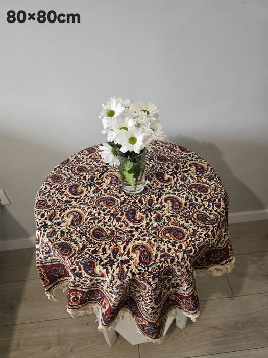 Toalha Decorativa Ghalamkar 80×80 cm – Artesanato Persa | 20 €