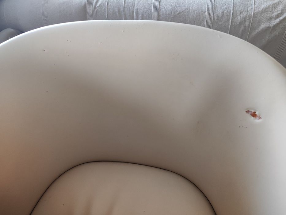 Conjunto duas cadeiras altas de ilha bar madeira nogueira