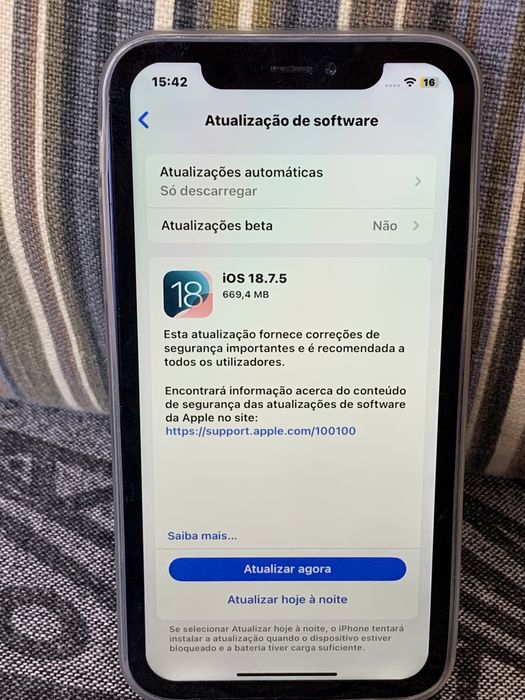 Iphone XR em chassi 17 pro LER