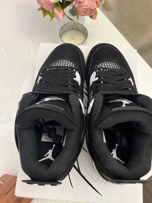 Buty do koszykówki_Jordan_4_Retro_White_Thunder R.46