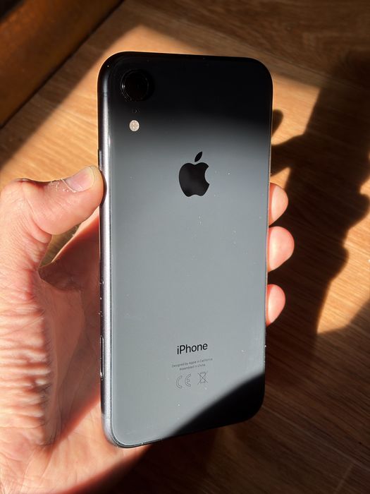 iPhone Xr 64 гб в черном цвете