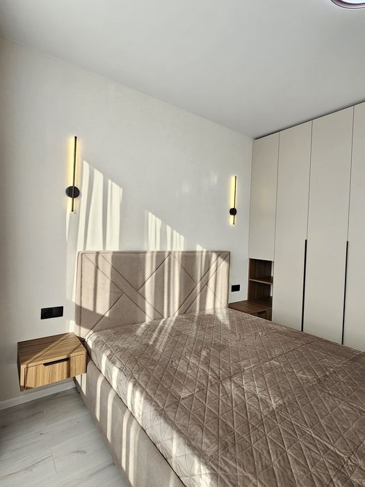 Продам сучасну 2х кімнатну квартиру з новим якісним ремонтом. Новобудова з інвертором. Центр міста