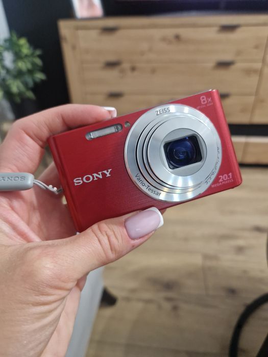 Sony Cyber-shot DSC-W830