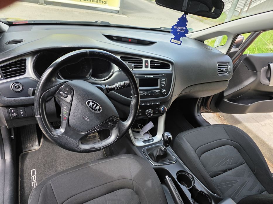 Kia ceed 2,  121 tyś.