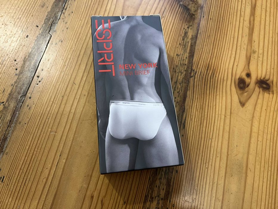 Esprit New York Mini K1680 majtki slipy męskie czarne rozmiar 6 L