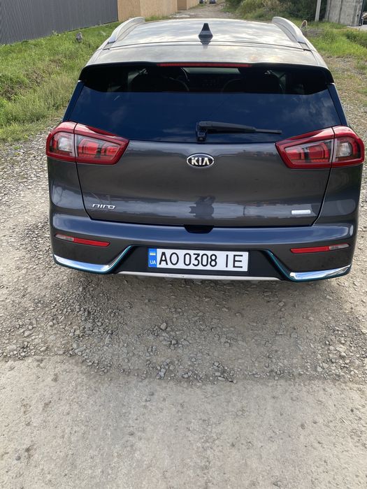 Кіа ніро ПЛАГІН -гібрид автомат Киа ниро авто хюндай бензин срочно