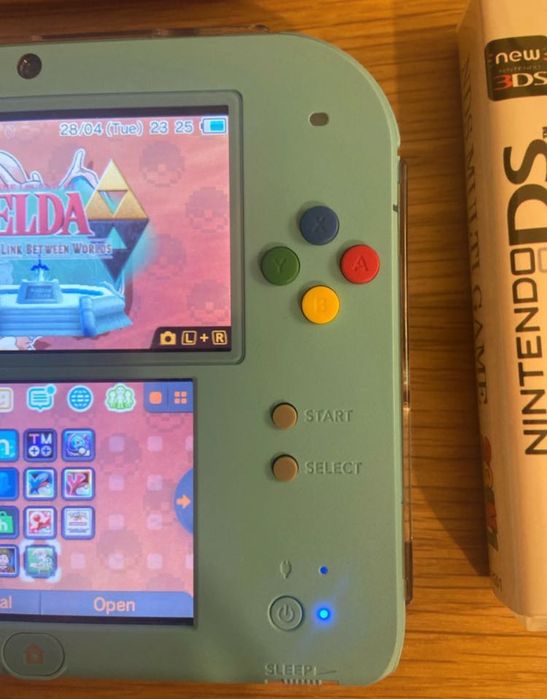 Nintendo 2DS Modded Pokemon Edition + Extras