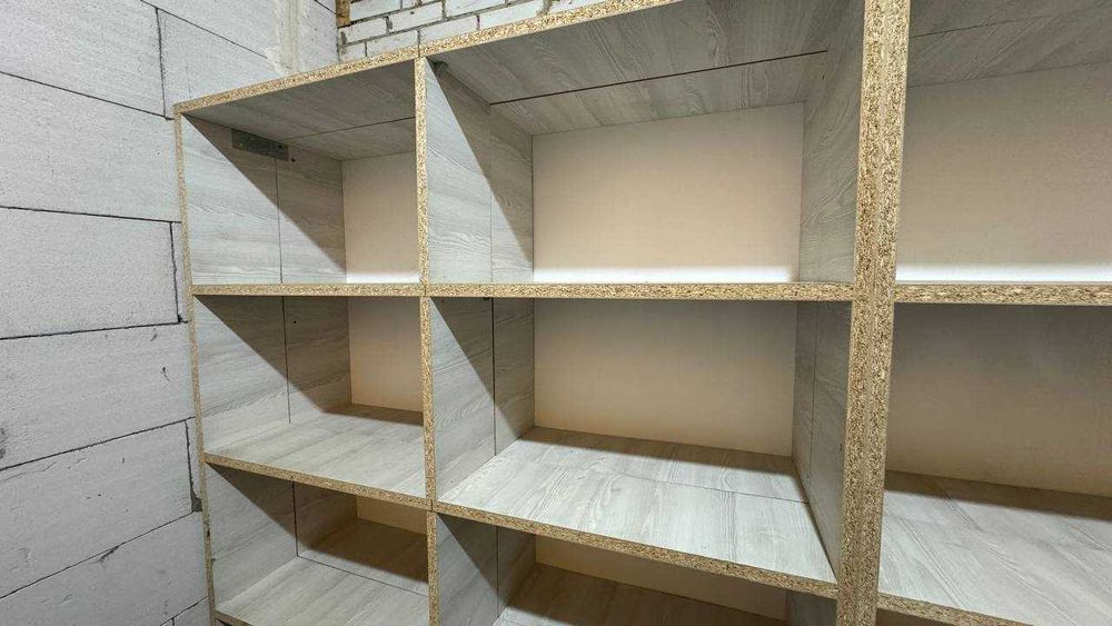 Стелажі на товар товсті дсп як нові  (2.10х1.75х0.35м)