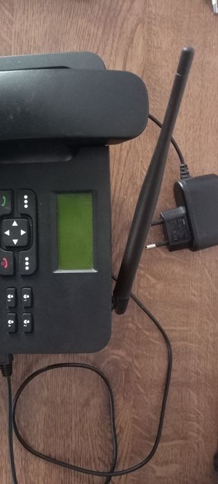 Стаціонарний мобільний телефон