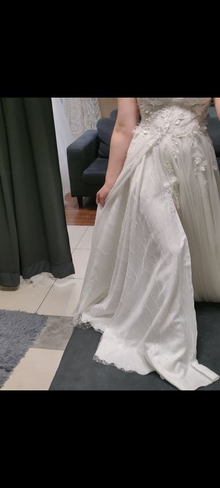 Suknia ślubna z odpinanymi rękawkami + metrowy welon