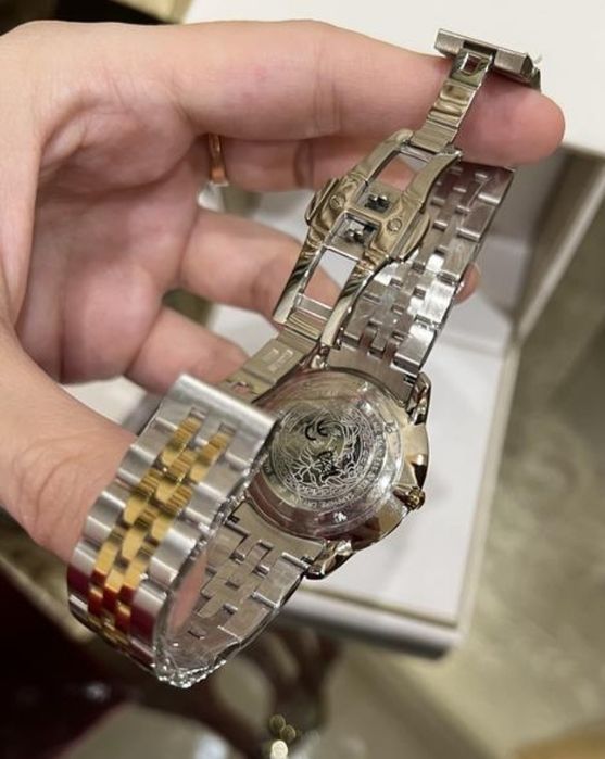 Годинник часы Versace VLR00519 оригінал