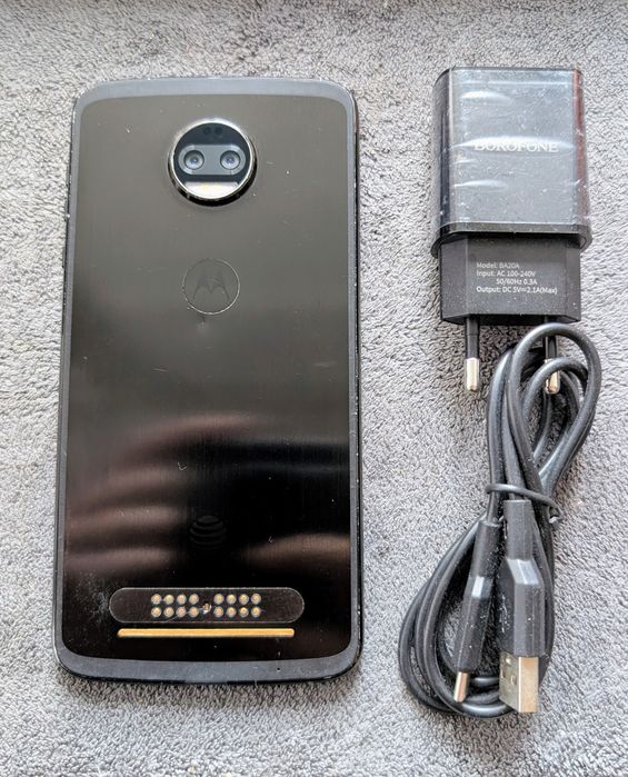 Motorola Moto Z2 Force XT1789-04 4/64gb Black, Не бьющийся!