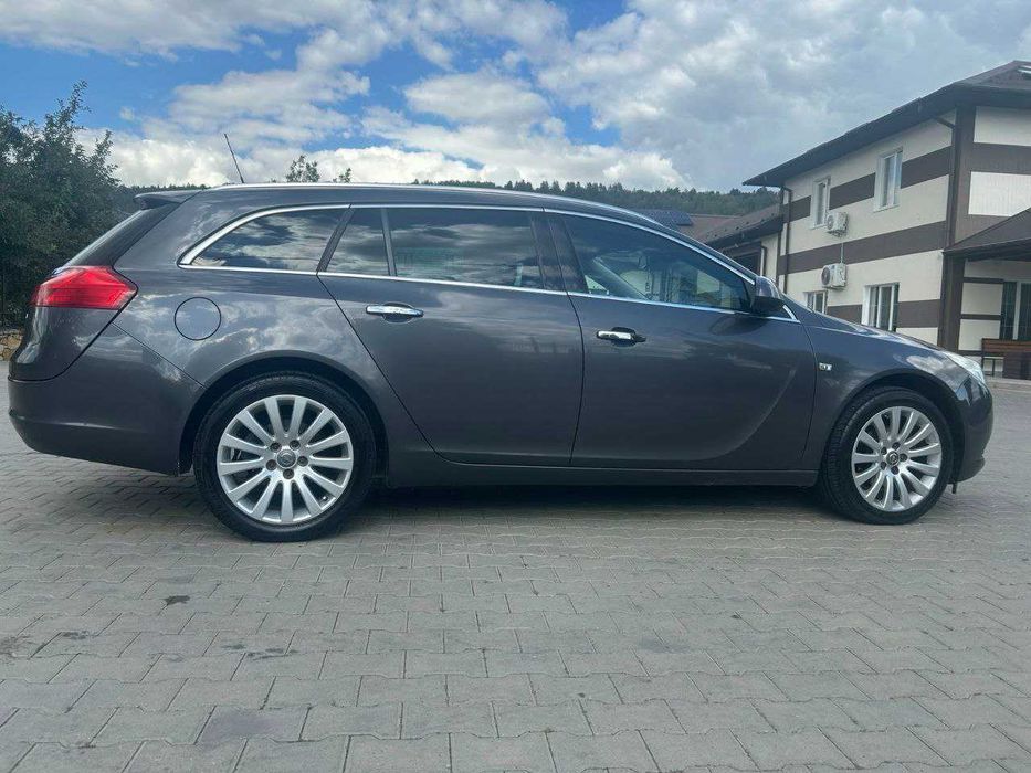 Продам легковий автомобіль