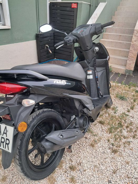 Scooter Suzuki  adress
