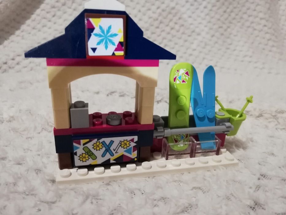Lego 41324 FRIENDS Wyciąg Narciarski  w Kurorcie