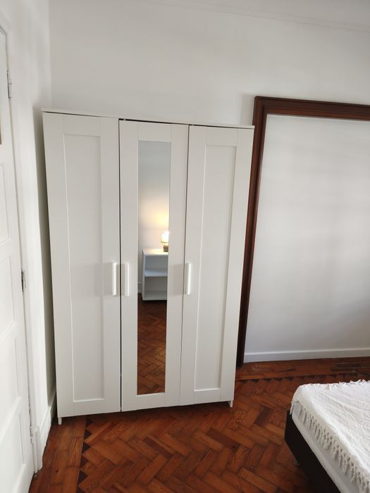 Alugo quarto para casal - Av.E.U.A., n°7